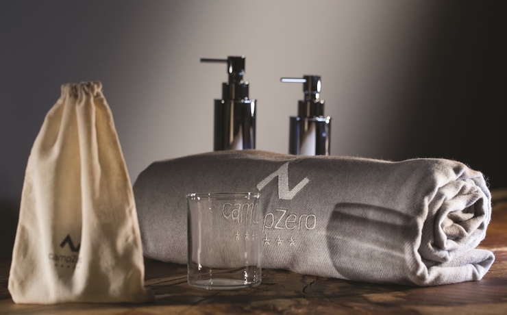 Imagen de la habitación del Hotel Campzero Active & Luxury Resort. Foto 8