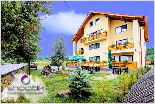 Imagen general del Hotel Camves Inn. Foto 4