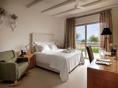 Imagen de la habitación del Hotel Camvillia Resort and Spa. Foto 4