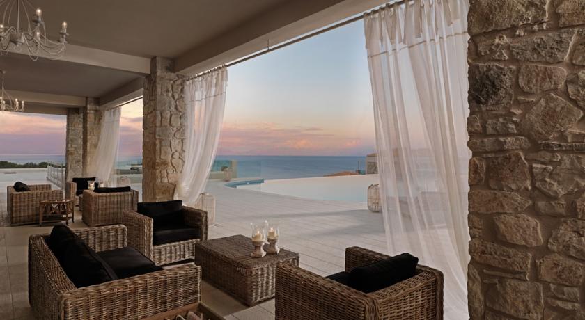 Imagen del bar/restaurante del Hotel Camvillia Resort and Spa. Foto 2