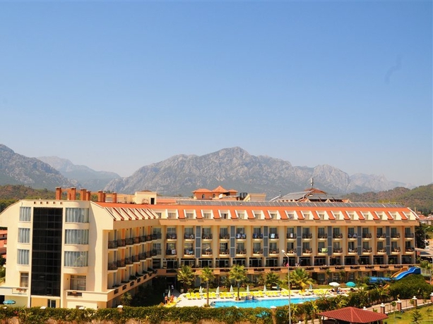 Imagen general del Hotel Camyuva Beach. Foto 4