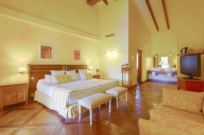 Imagen de la habitación del Hotel Can Arabi. Foto 2