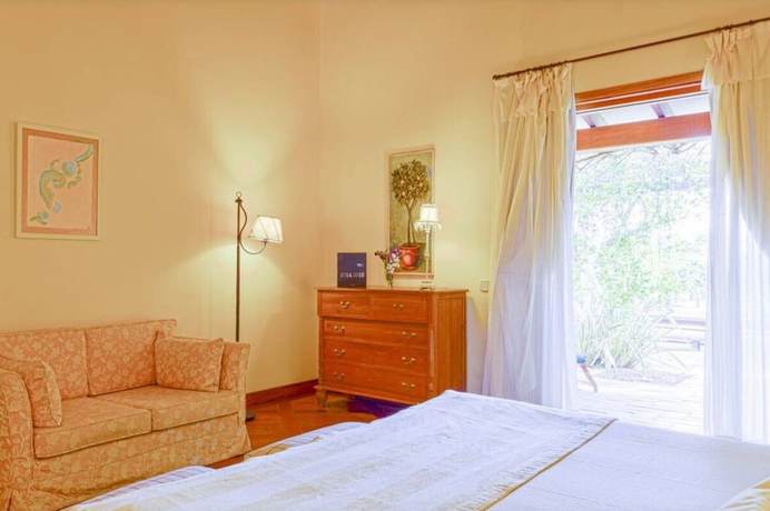 Imagen de la habitación del Hotel Can Arabi. Foto 3