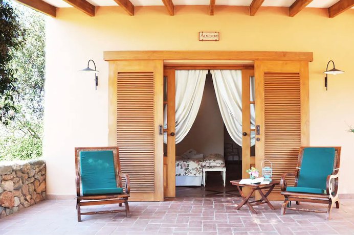 Imagen de la habitación del Hotel Can Arabi. Foto 11