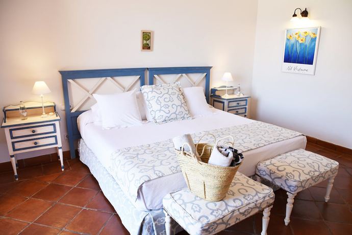 Imagen de la habitación del Hotel Can Arabi. Foto 19