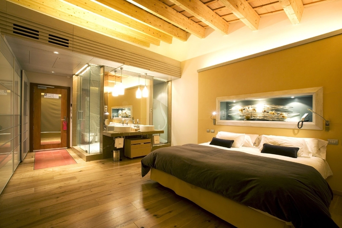 Imagen de la habitación del Hotel Can Bonastre Wine Resort, The Originals Relais (relais Du Silence). Foto 6