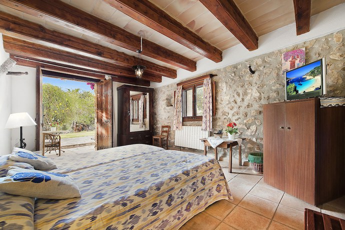 Imagen de la habitación del Hotel Can Guillo. Foto 4