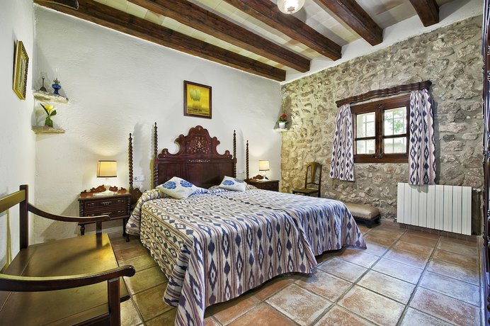 Imagen de la habitación del Hotel Can Guillo. Foto 14
