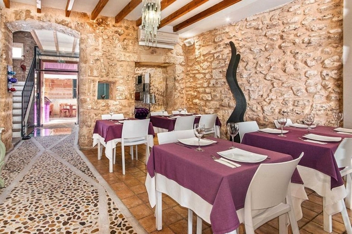 Imagen general del Hotel Can Pere. Foto 5