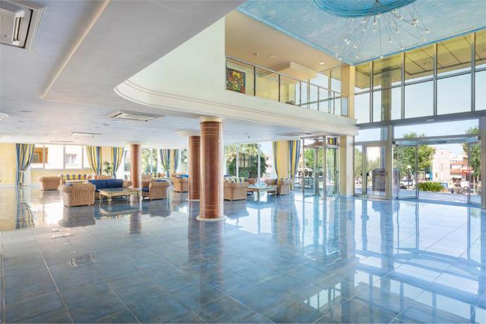 Imagen de los interiores del Hotel Can Picafort Palace. Foto 13