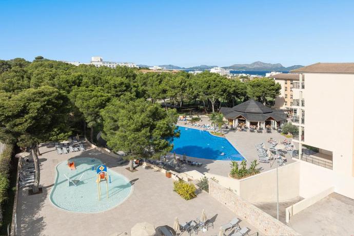 Imagen de los exteriores del Hotel Can Picafort Palace. Foto 4