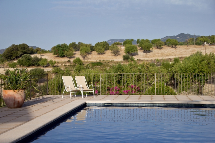 Imagen de la piscina del Hotel Ca'n Riera. Foto 16