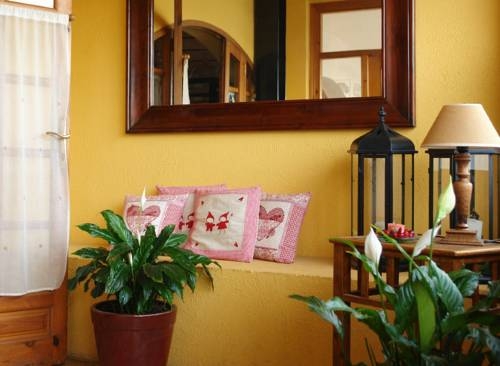 Imagen de la habitación del Hotel Can Salvador. Foto 12