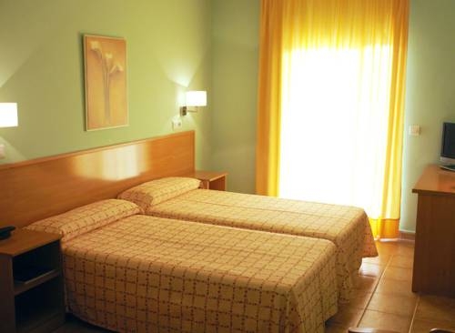 Imagen del bar/restaurante del Hotel Can Salvador. Foto 11