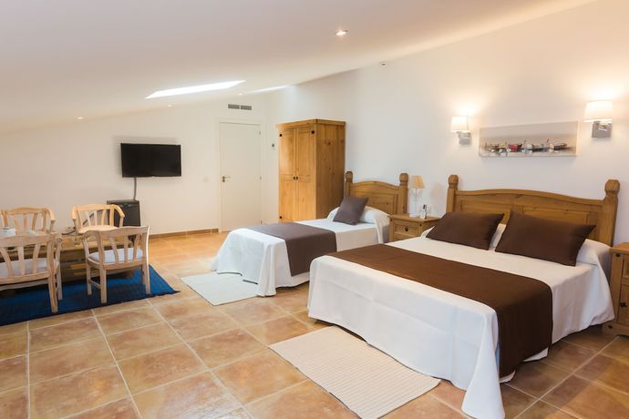 Imagen de la habitación del Hotel Can Serrete. Foto 8