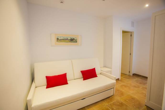 Imagen de la habitación del Hotel Can Serrete. Foto 11