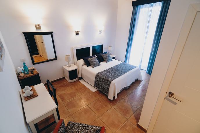 Imagen de la habitación del Hotel Can Serrete. Foto 17