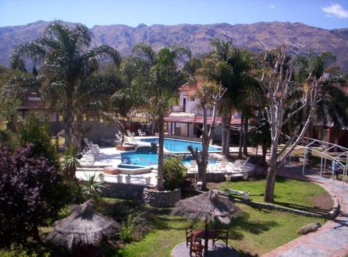 Imagen general del Hotel Cana Blaya Apart Hotel. Foto 8