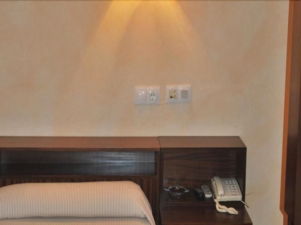 Imagen de la habitación del Hotel Canabal. Foto 9