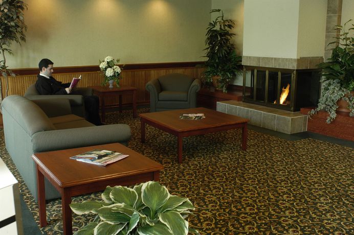 Imagen de los interiores del Hotel Canad Inns Destination Centre Windsor Park. Foto 11