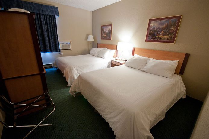 Imagen del bar/restaurante del Hotel Canad Inns Destination Centre Windsor Park. Foto 3