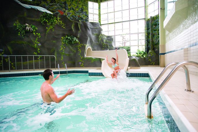 Imagen de los interiores del Hotel Canad Inns Destination Centre Windsor Park. Foto 13