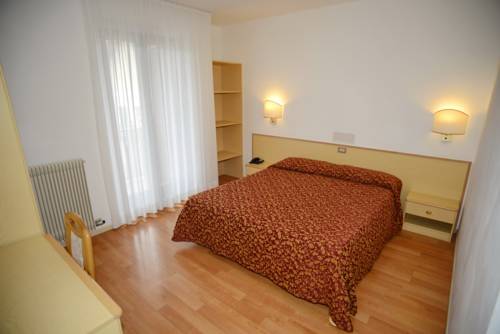 Imagen de la habitación del Hotel Canada, Alpes Italianos. Foto 11