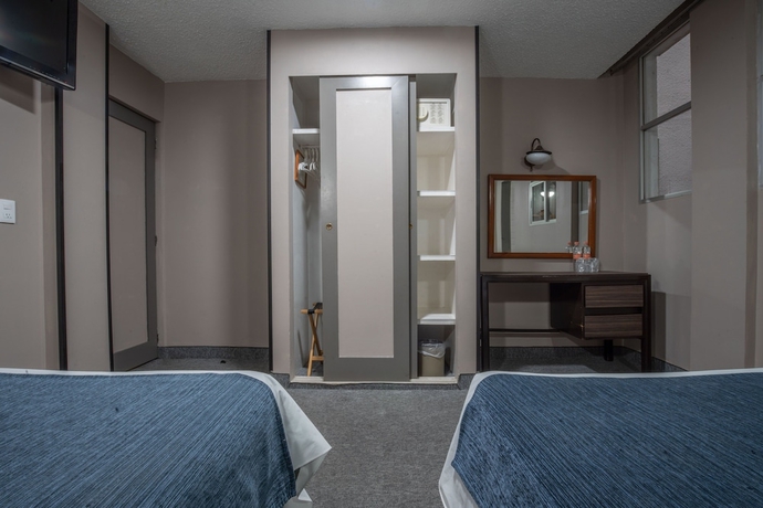 Imagen de la habitación del Hotel Canada, Ciudad de México. Foto 7