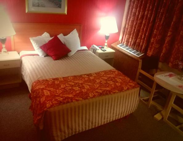 Imagen general del Hotel Canada Continental. Foto 3