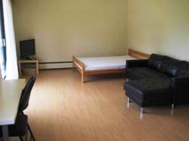 Imagen de la habitación del Hotel Canada Easy Lodge. Foto 12