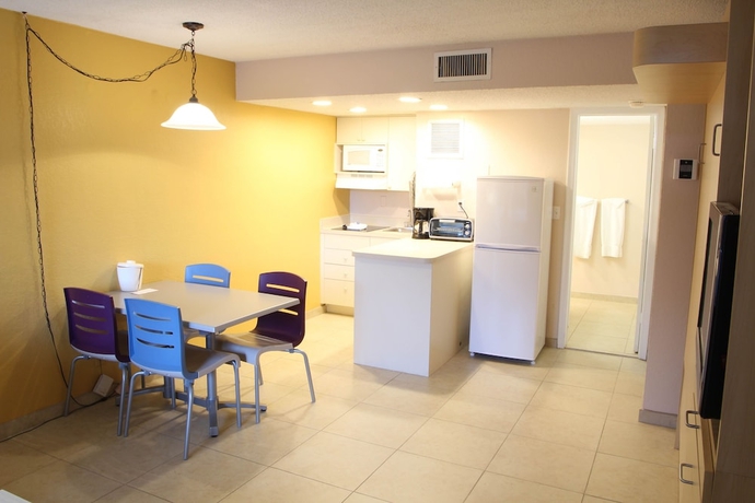Imagen de la habitación del Hotel Canada House Beach Club Resort. Foto 9