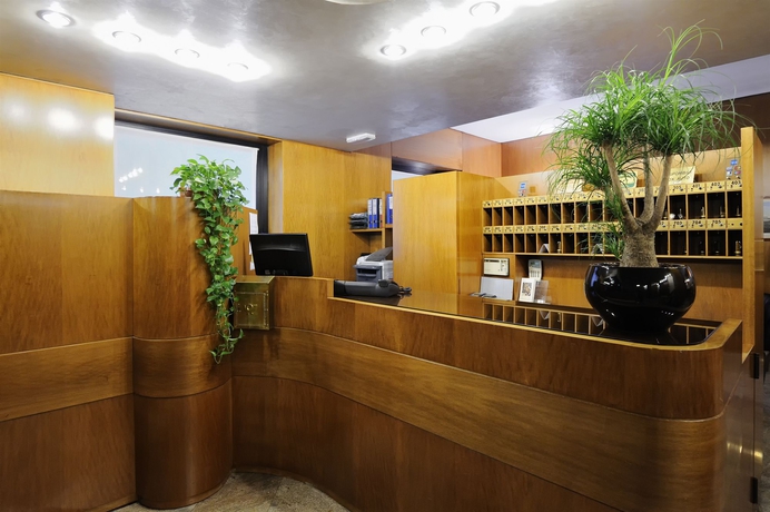 Imagen de los interiores del Hotel Canada, Milán. Foto 12