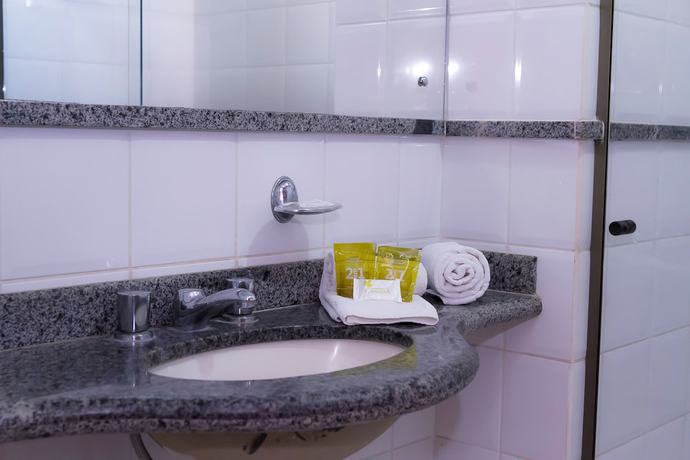 Imagen de la habitación del Hotel Canada, Ribeir&atilde;o Preto. Foto 2