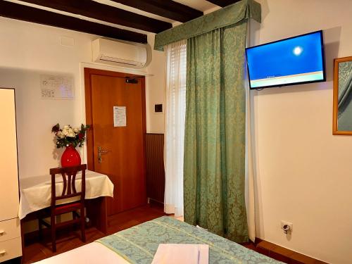 Imagen de la habitación del Hotel Canada, Venecia. Foto 12