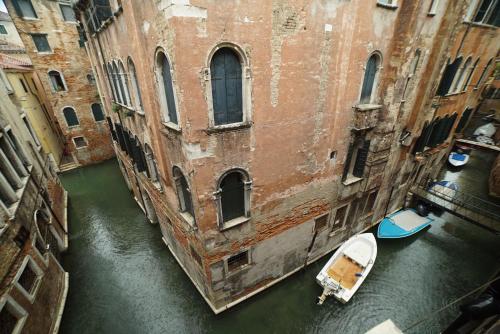 Imagen de los exteriores del Hotel Canada, Venecia. Foto 14