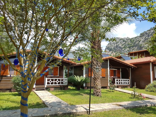 Imagen de los exteriores del Hotel Canada and Bungalows. Foto 15