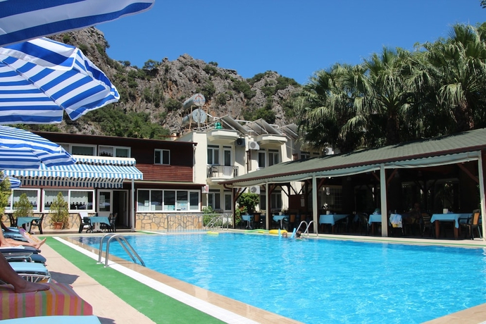 Imagen de los interiores del Hotel Canada and Bungalows. Foto 16