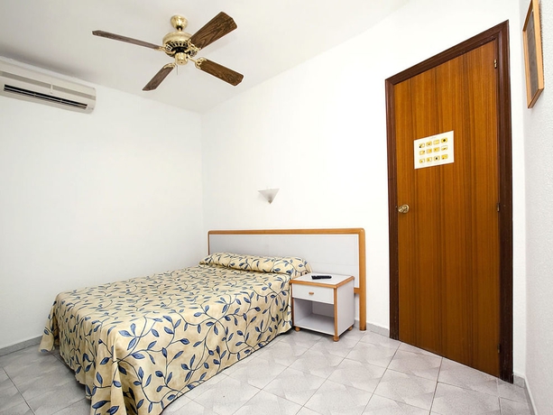 Imagen de la habitación del Hotel Canadá, Benicasim. Foto 5