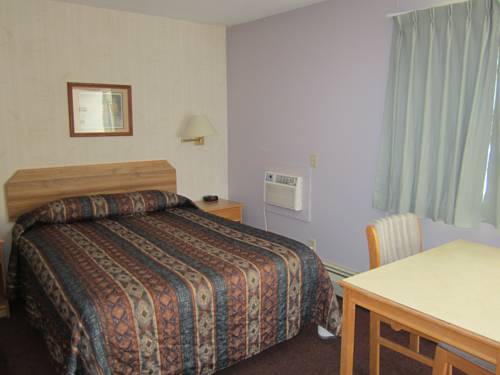 Imagen de la habitación del Hotel Canada's Best Value Desert Inn & Suites. Foto 6