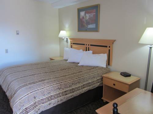 Imagen de la habitación del Hotel Canada's Best Value Desert Inn & Suites. Foto 11