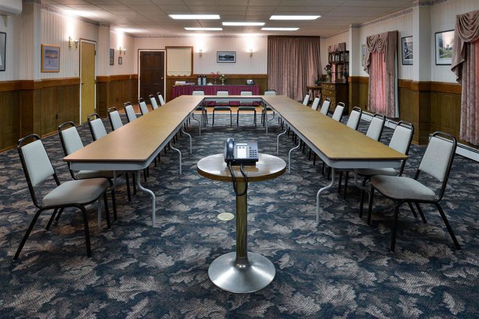 Imagen de los interiores del Hotel Canadas Best Value Inn Downtown Dawson City. Foto 11