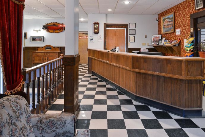 Imagen de los interiores del Hotel Canadas Best Value Inn Downtown Dawson City. Foto 14