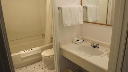 Imagen de la habitación del Hotel Canadas Best Value Inn Whitecourt. Foto 11