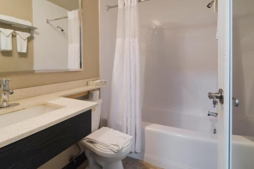 Imagen de la habitación del Hotel Canadas Best Value Inn and Suites Kamloops. Foto 8