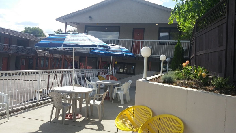 Imagen de los exteriores del Hotel Canadas Best Value Inn and Suites Vernon. Foto 13