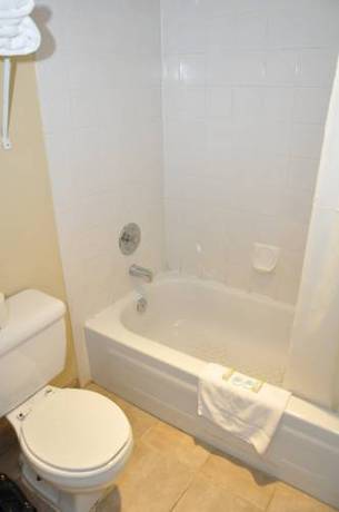 Imagen de la habitación del Hotel Canadian Inn, Surrey. Foto 5