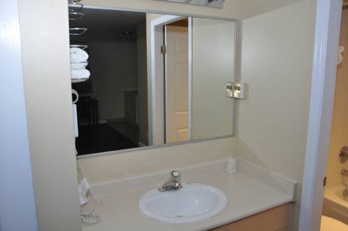 Imagen de la habitación del Hotel Canadian Inn, Surrey. Foto 6