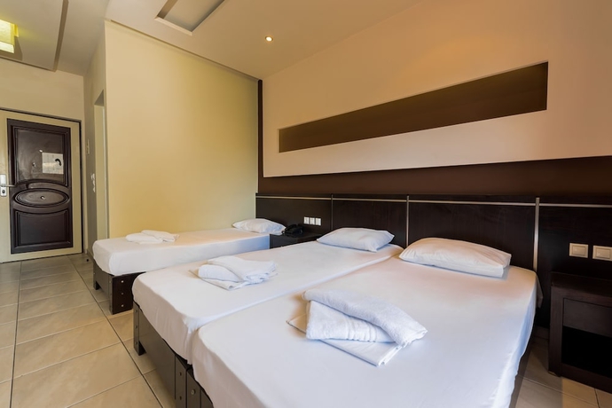 Imagen de la habitación del Hotel Canadian, Laganas. Foto 17