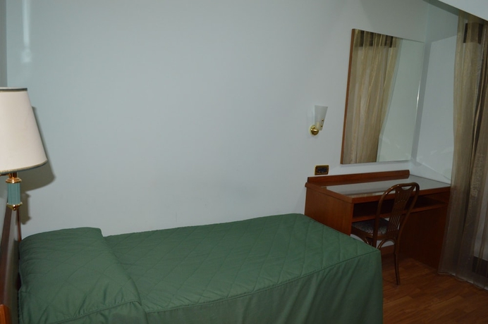 Imagen de la habitación del Hotel Canadian, L'aquila . Foto 10