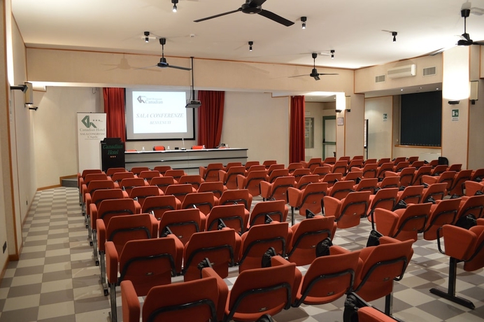 Imagen de los interiores del Hotel Canadian, L'aquila . Foto 18